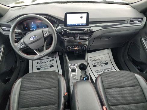 Used 2025 Ford Escape ST-Line image 16