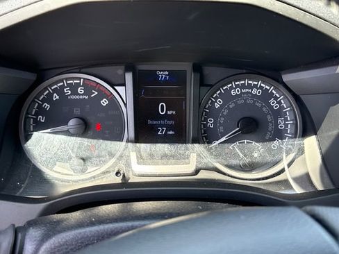 Used 2023 Toyota Tacoma TRD Sport w/ TRD Premium Sport Package AWD/4WD image 25