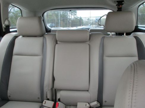 Used 2010 MAZDA CX-9 Grand Touring w/ Moonroof & Bose Audio Pkg image 18