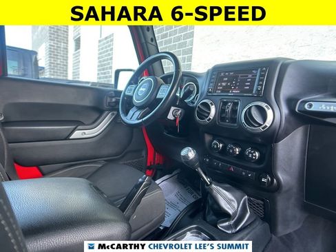 Used 2018 Jeep Wrangler Unlimited Sahara w/ Dual Top Group image 43