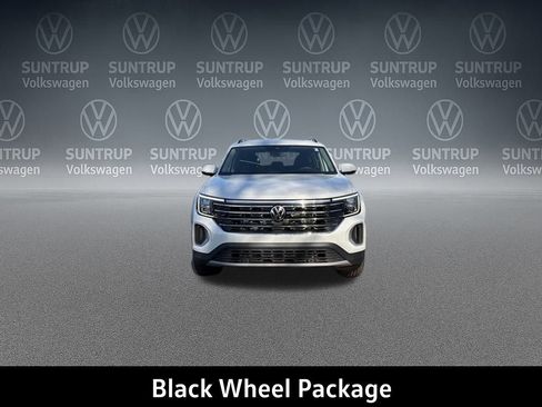 New 2026 Volkswagen Atlas SE FWD image 8