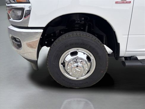 New 2026 RAM 3500 Tradesman image 9