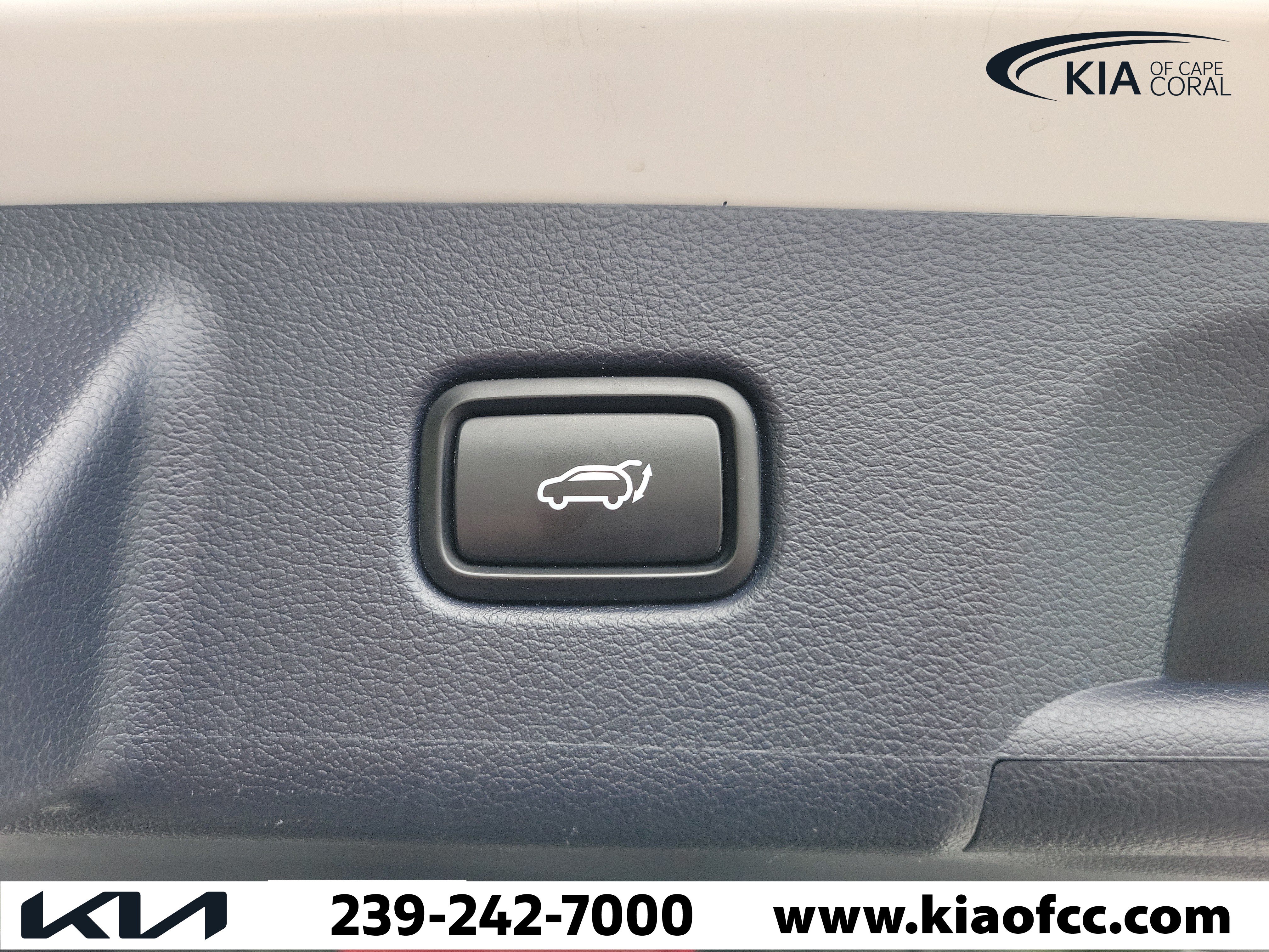 Used 2022 Hyundai Palisade SEL w/ 8P Bench Seat Package FWD image 11