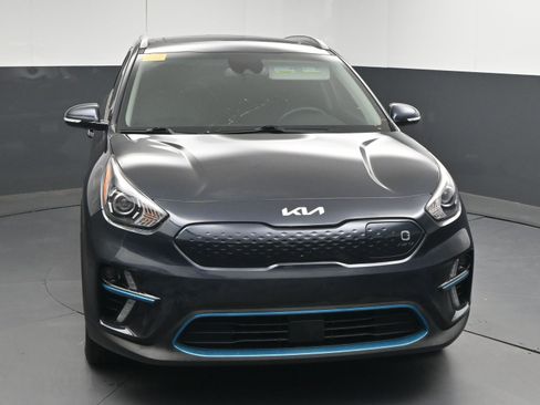 Used 2022 Kia Niro EX Premium image 2