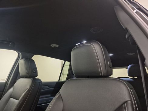 New 2026 Chevrolet Traverse LT w/ Midnight/Sport Edition image 19