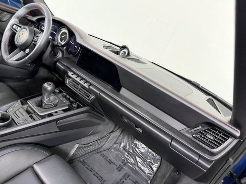 Used 2023 Porsche 911 Cabriolet image 58