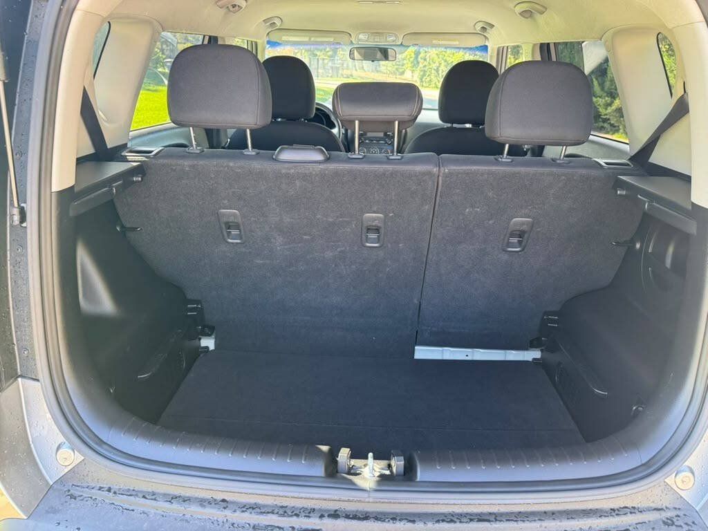 Used 2015 Kia Soul + FWD image 14