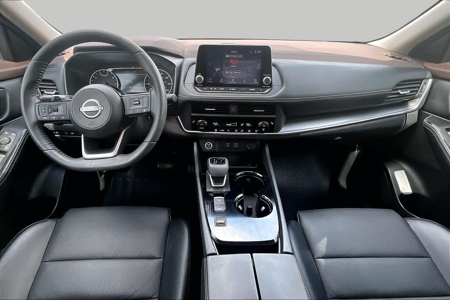 Used 2023 Nissan Rogue SV w/ SV Premium B Package FWD image 16