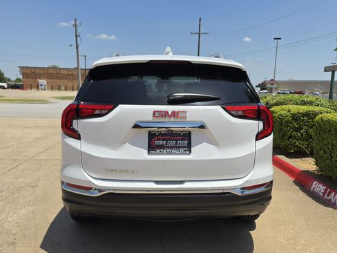 Used 2020 GMC Terrain SLT FWD image 4