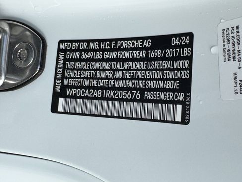 Used 2024 Porsche 718 Boxster image 36