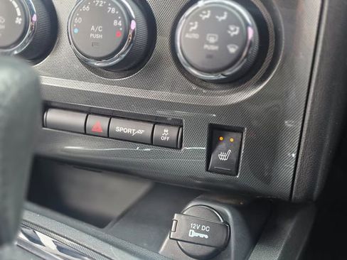 Used 2014 Dodge Challenger SXT Plus w/ Harman/Kardon Audio Group RWD image 31