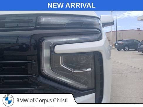 Used 2025 Chevrolet Suburban RST w/ Comfort Package AWD/4WD image 4