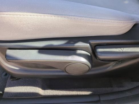 Used 2010 Hyundai Elantra FWD image 22