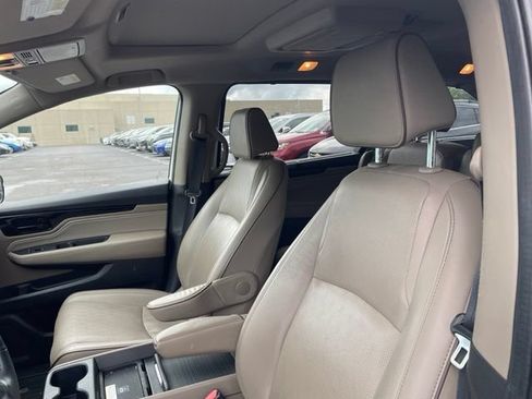 Used 2022 Honda Odyssey Elite image 5