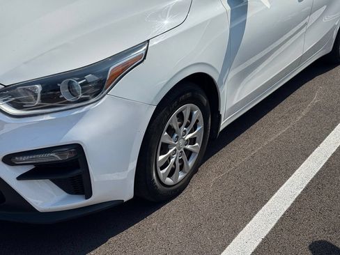 Used 2020 Kia Forte Sedan FWD image 3