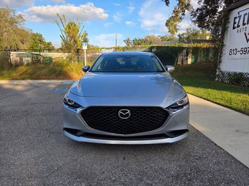 Used 2020 MAZDA MAZDA3 Sedan image 13