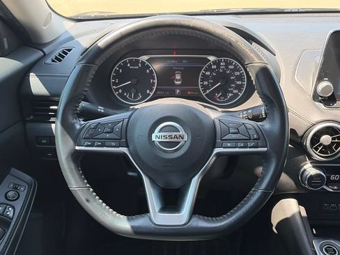 Used 2021 Nissan Sentra SV FWD image 13
