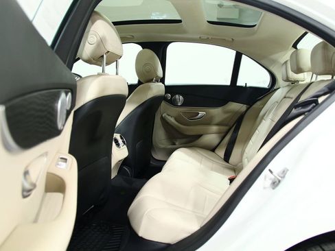 Used 2017 Mercedes-Benz C 300 4MATIC Sedan image 28