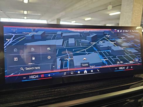 New 2026 BMW X5 xDrive40i w/ M Sport Package image 16