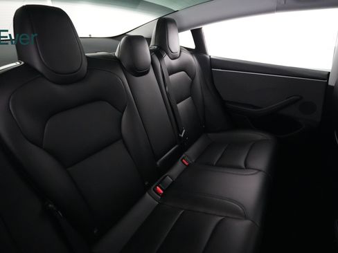 Used 2025 Tesla Model 3 Long Range RWD image 5