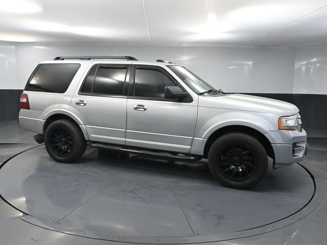 Used 2017 Ford Expedition XLT AWD/4WD image 2