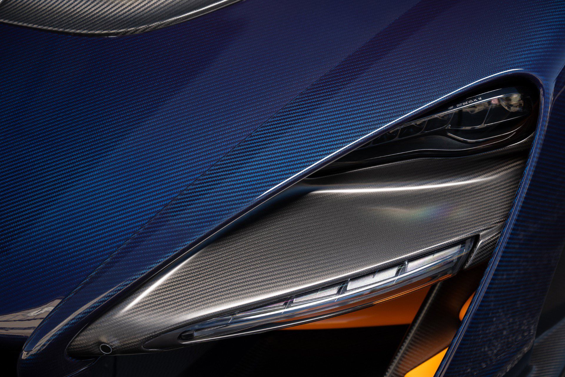 Used 2019 McLaren Senna RWD image 79