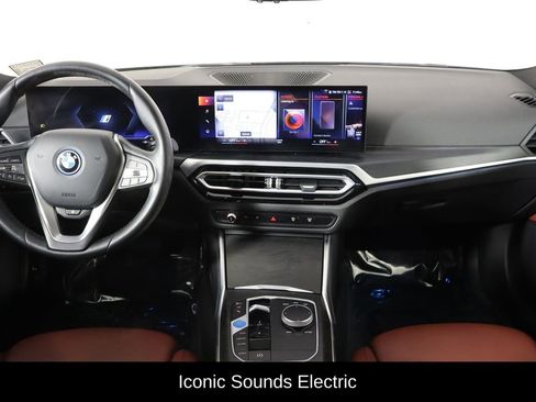 Used 2023 BMW i4 eDrive35 w/ Premium Package RWD image 13