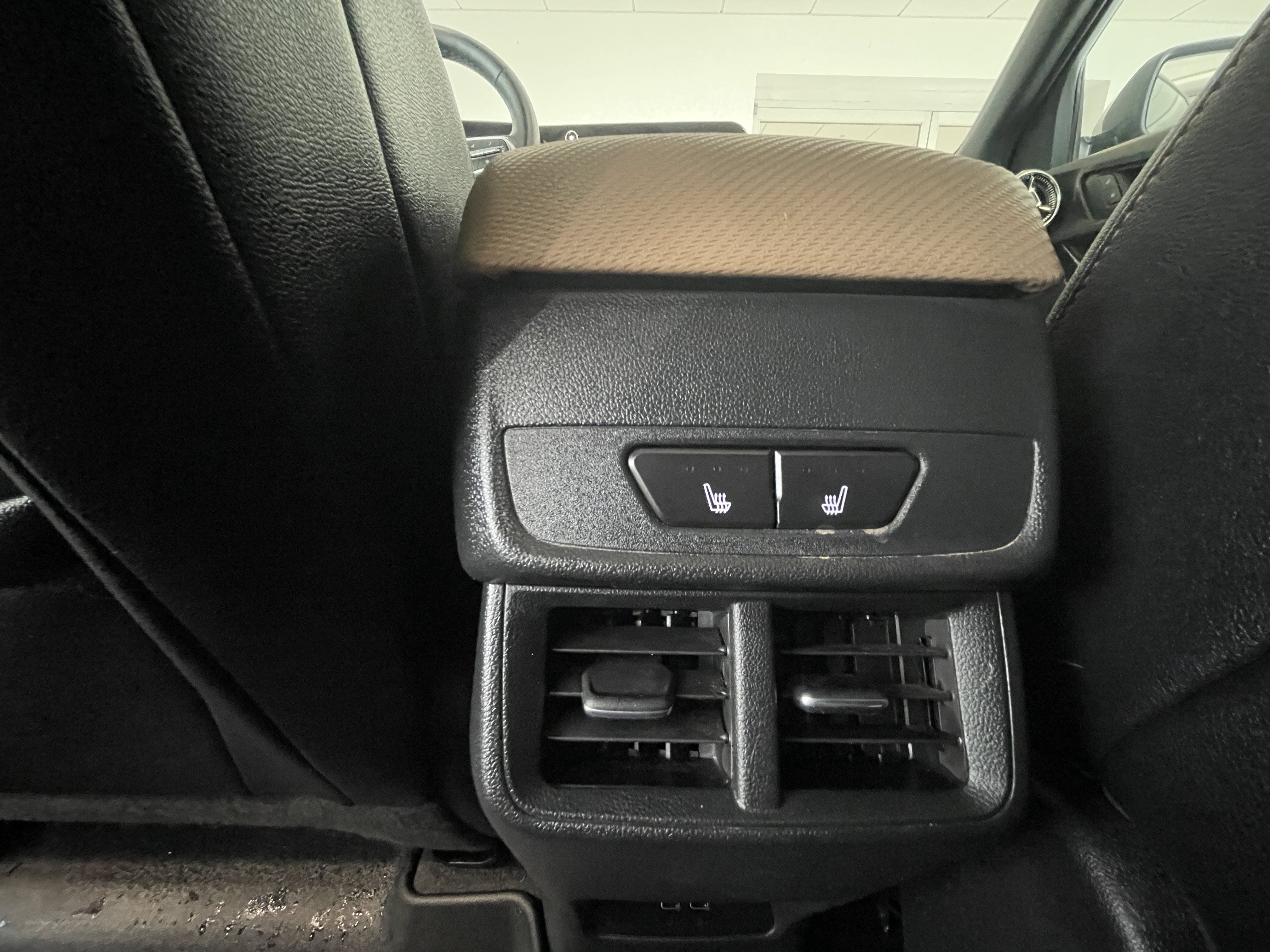 Used 2026 Chevrolet Equinox ACTIV w/ Convenience Package III AWD/4WD image 16
