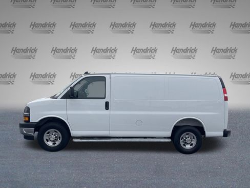 Used 2025 Chevrolet Express 2500 w/ Driver Convenience Package RWD image 7