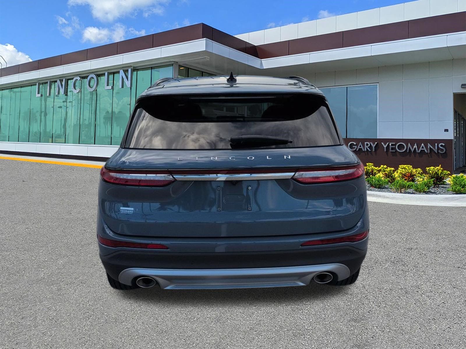 Used 2026 Lincoln Corsair Premiere FWD image 6