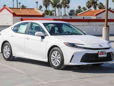 New 2026 Toyota Camry LE image 4