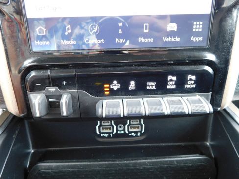 Used 2022 RAM 1500 Laramie w/ Laramie Southwest Edition image 24