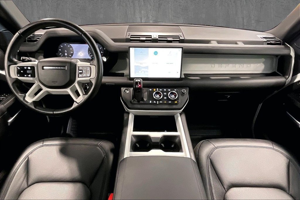 Used 2025 Land Rover Defender 110 S AWD/4WD image 8