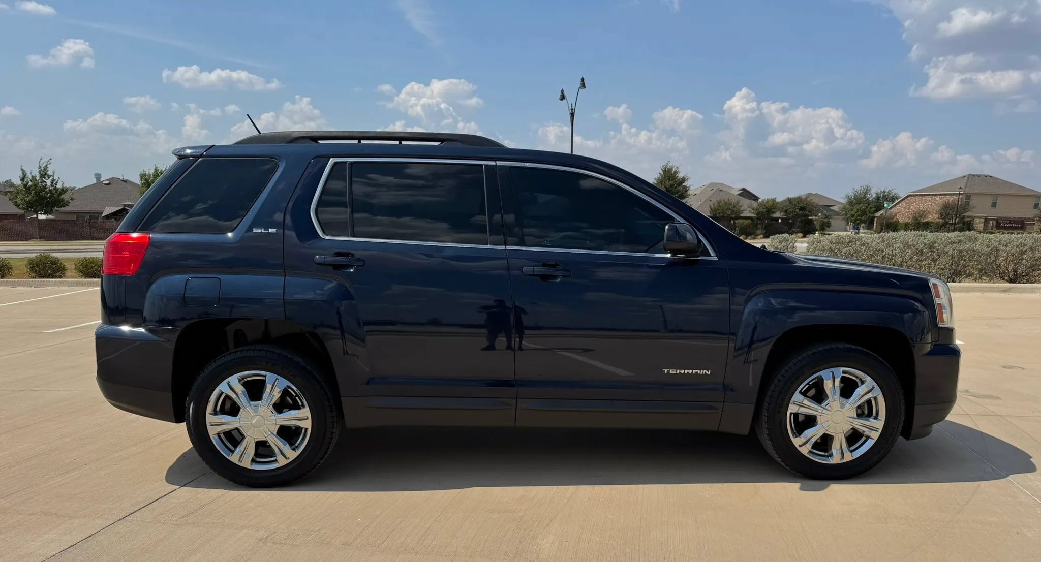 Used 2017 GMC Terrain SLE w/ Convenience Package FWD image 8