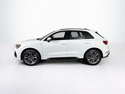 Certified 2025 Audi Q3 2.0T Premium w/ Convenience Package AWD/4WD image 2