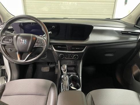 Used 2024 Buick Encore GX Preferred AWD/4WD image 13