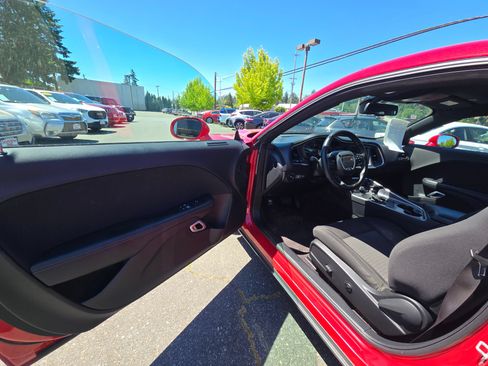 Used 2018 Dodge Challenger SXT w/ Blacktop Package RWD image 15