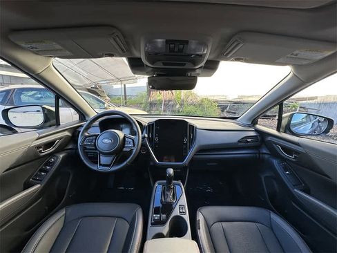 Certified 2025 Subaru Crosstrek 2.5i Limited w/ Crosstrek Mirror Package image 10