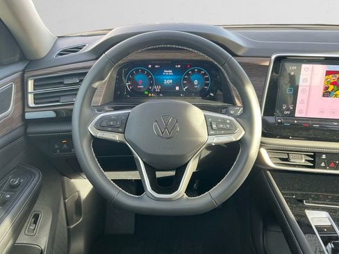 New 2026 Volkswagen Atlas SEL image 12