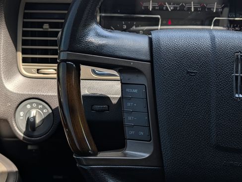 Used 2014 Lincoln Navigator 2WD image 27