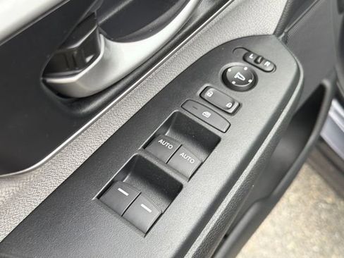 Used 2017 Honda CR-V EX image 22