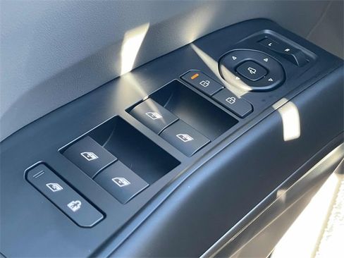 New 2026 Kia EV9 Wind image 14