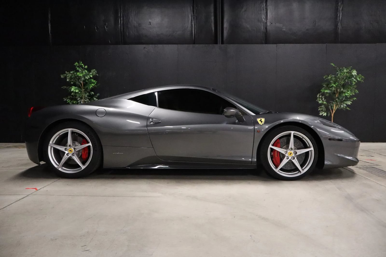 Used 2012 Ferrari 458 Italia Coupe RWD image 33