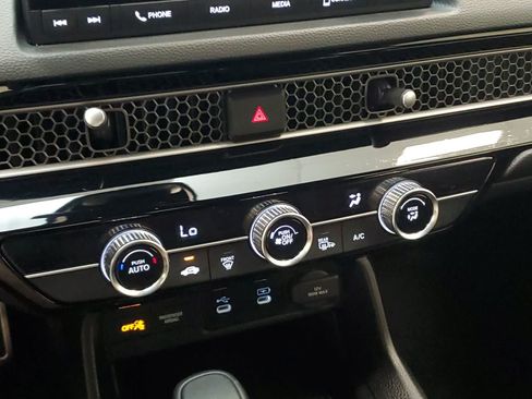 Certified 2025 Honda Civic Sport image 27