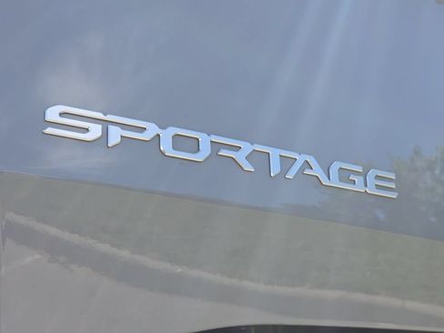 Used 2024 Kia Sportage SX AWD/4WD image 32