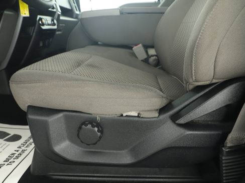 Used 2019 Ford F150 XLT image 10