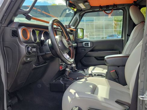 Used 2021 Jeep Gladiator Mojave AWD/4WD image 9