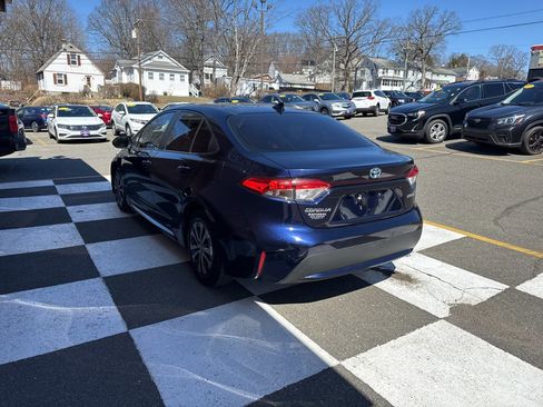 Used 2022 Toyota Corolla LE FWD image 4