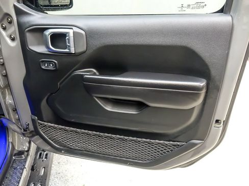 Used 2020 Jeep Wrangler Unlimited Sport S image 24