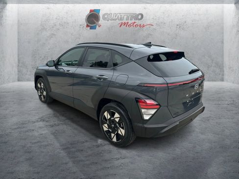 Used 2024 Hyundai Kona SEL w/ Convenience Package FWD image 3